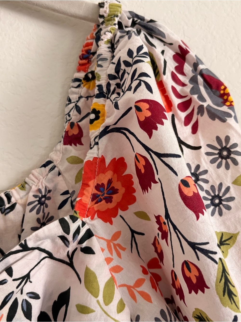 Velvet by Graham & Spencer White Multi Floral Peasant Top size S - Picture 9 of 11